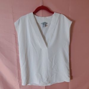 Sleeveless V-neck Blouse